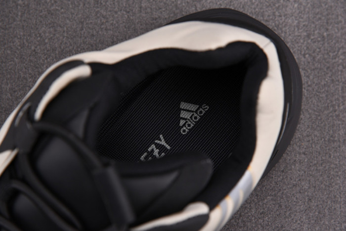 (image for) Adidas Yeezy Boost 700 MNVN Bone F